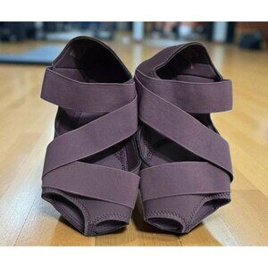 Fabletics Point Studio Sock 8.5 Toeless Shoe Barre Ballet Plum Non-Slip Sole